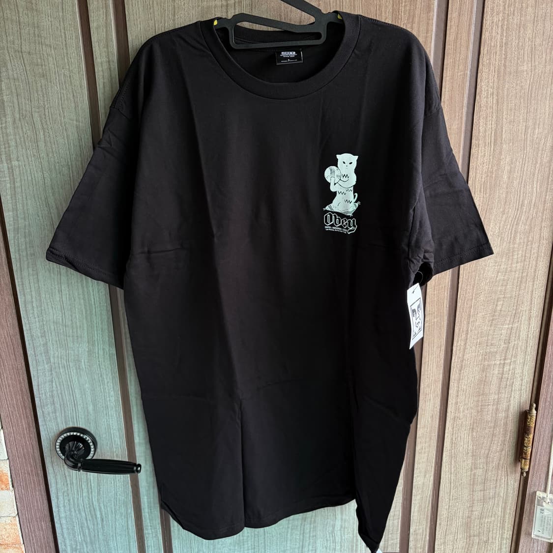 새상품(L)오베이 컷츠앤스크래치 로고 반팔 티셔츠 블랙 상품이미지1