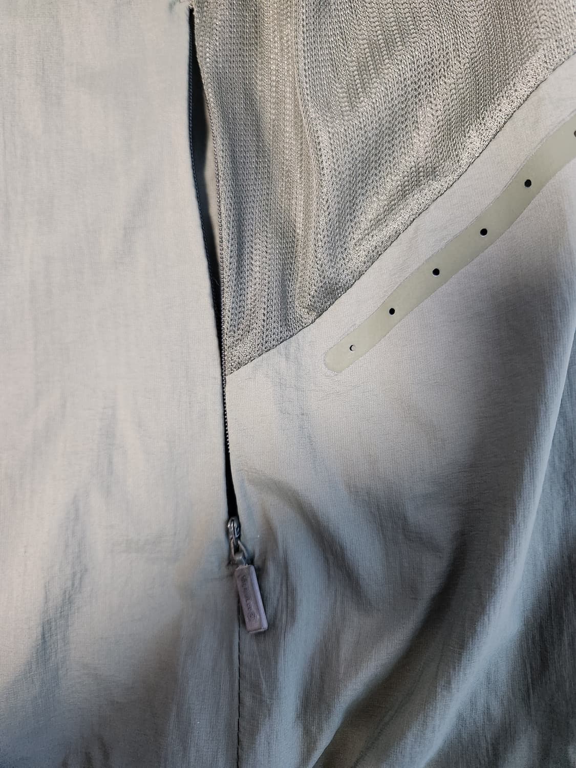 새상품급) 머렐 메쉬배색 스포티 경량 방풍 자켓 (카키) 사이즈105 x 상품이미지4