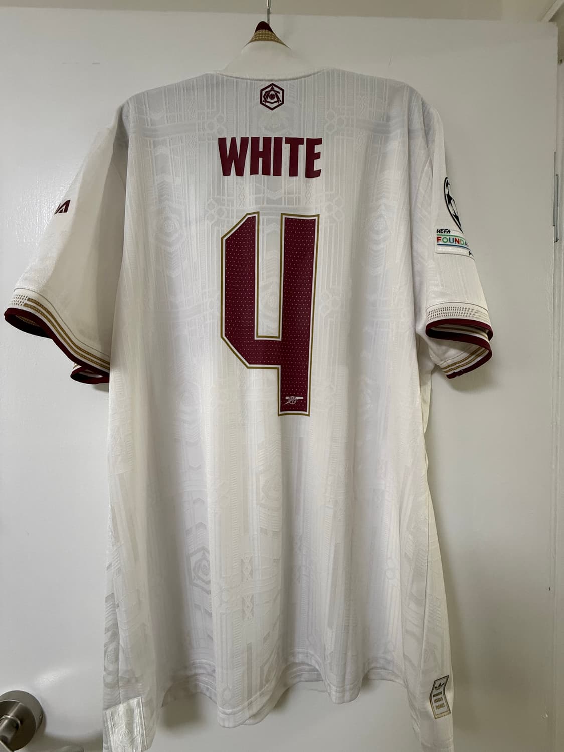 아디다스 아스날 25-26 써드 어센틱 벤 화이트 상품이미지1