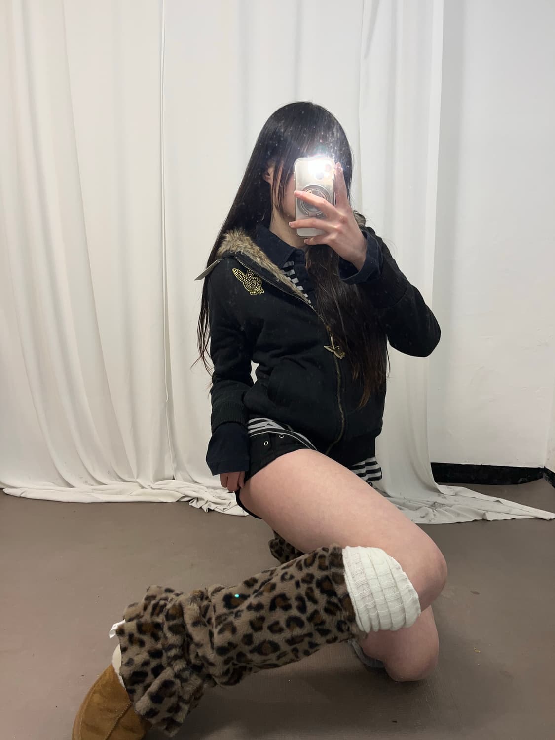 Playboy P2K 스터드 포인트 양털 후드집업 상품이미지6