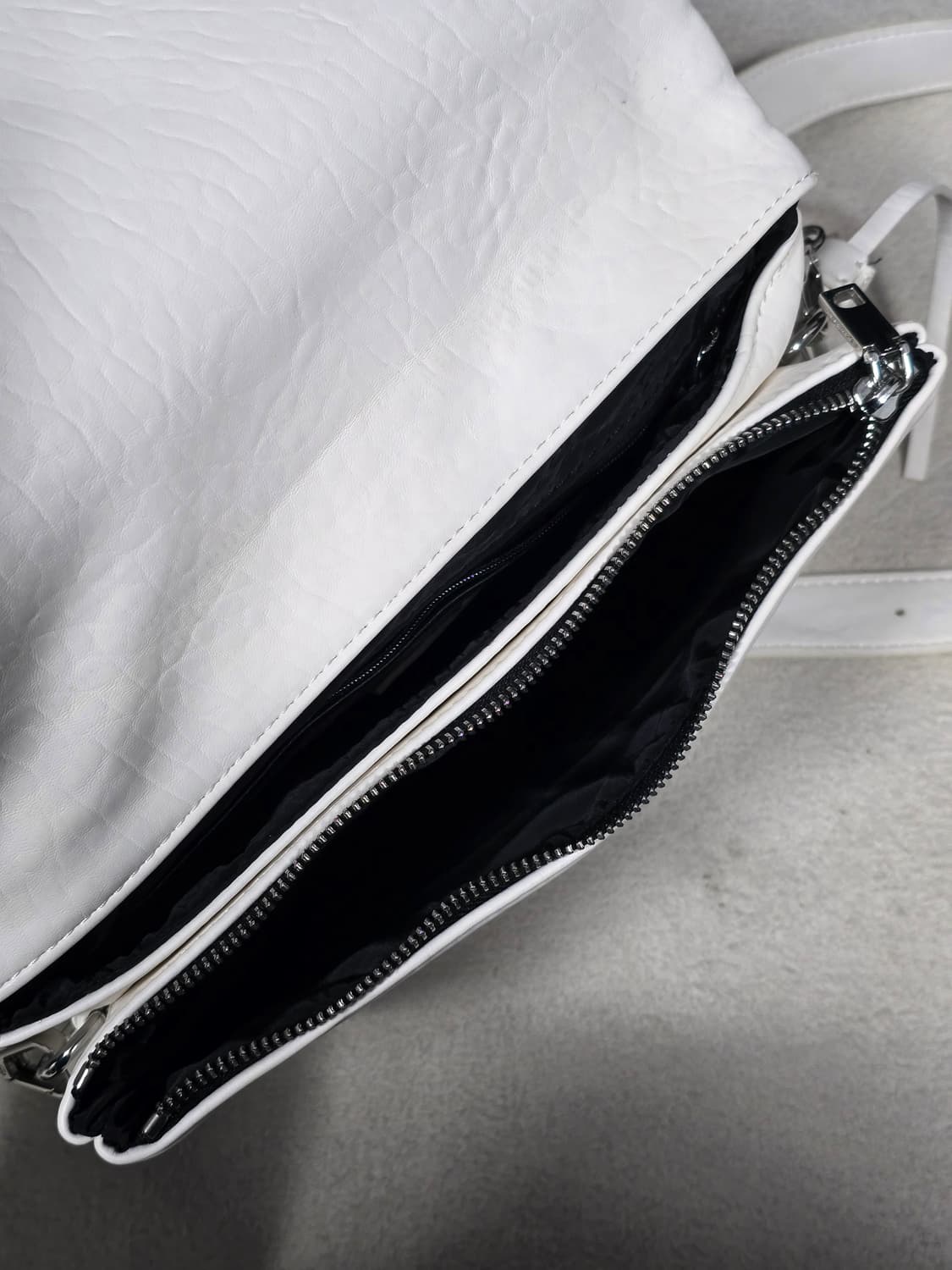 데시구알 반둘레라 플로레스 크로스백 상품이미지9