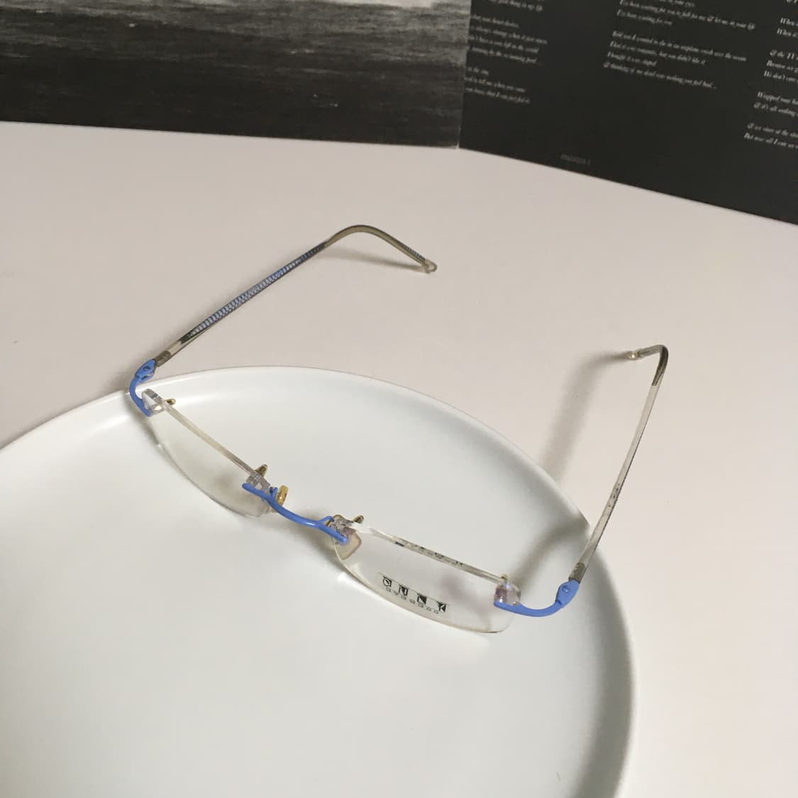 [긱시크/2컬러] 파스텔톤 빈티지 무테 포인트 안경테 림리스 심플무테 상품이미지6