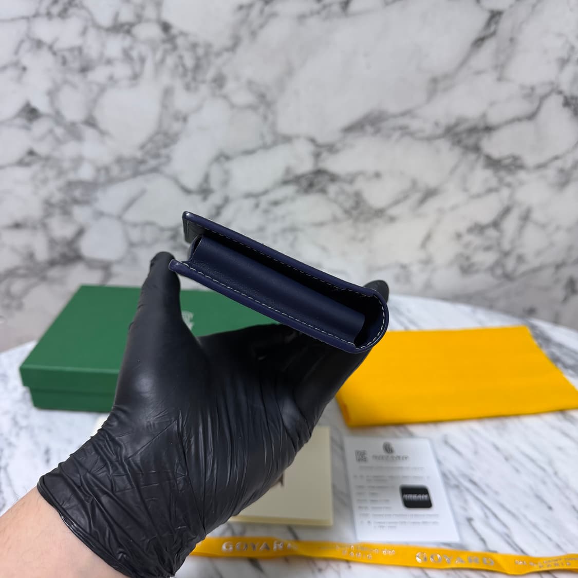 고야드 생랑베르 램버튼 장지갑
네이비 상품이미지5