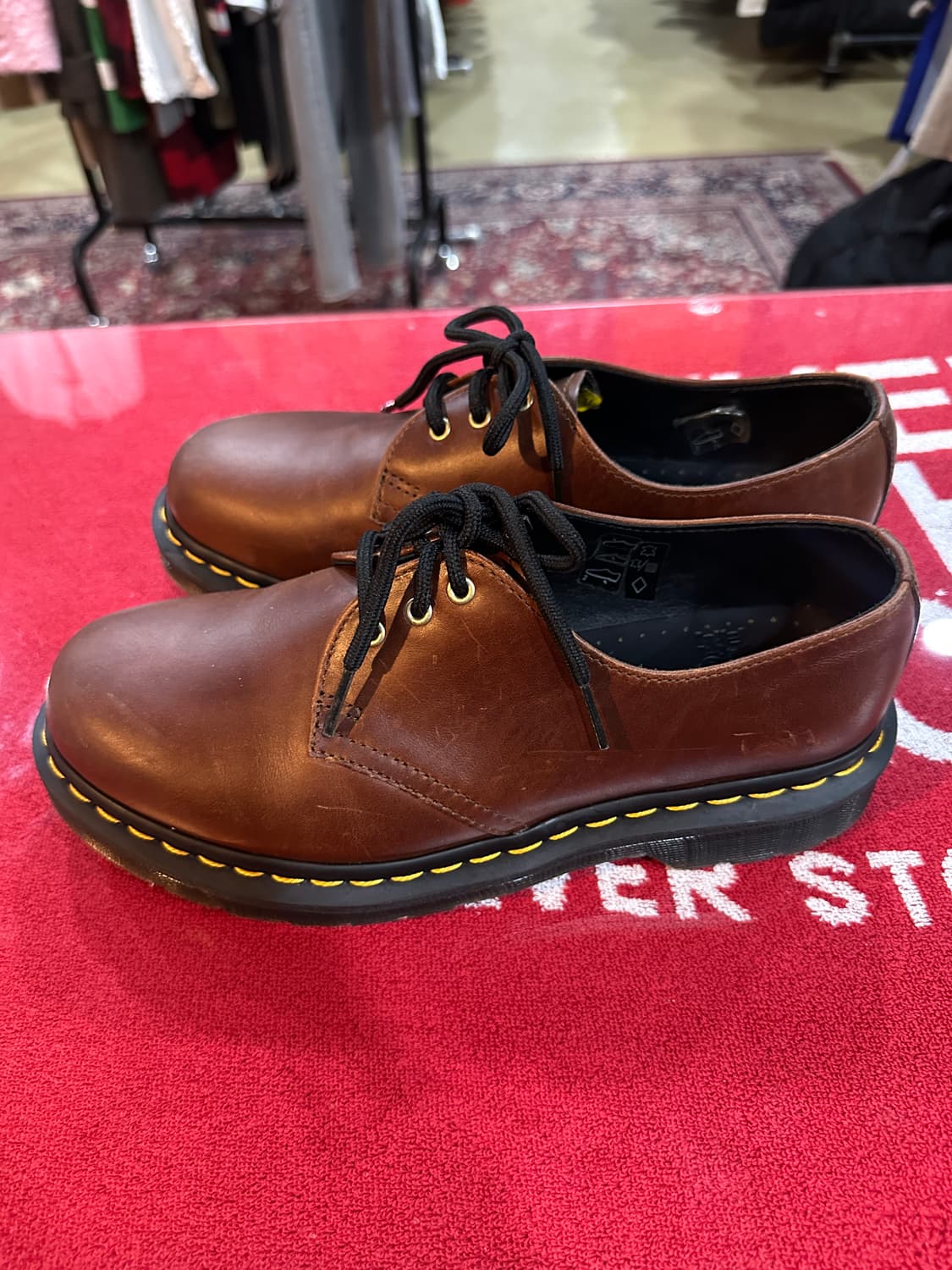 닥터마틴 브라운 3홀 240사이즈 상품이미지3