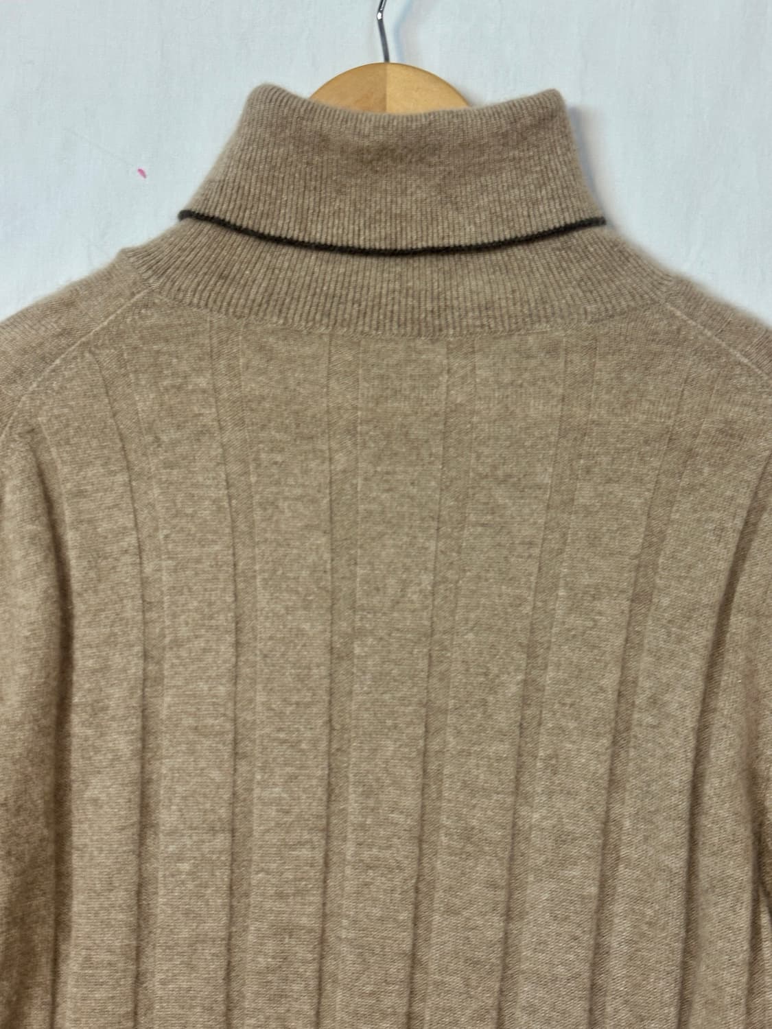 헤지스 캐시미어100% 터틀넥 목폴라 니트 상품이미지5