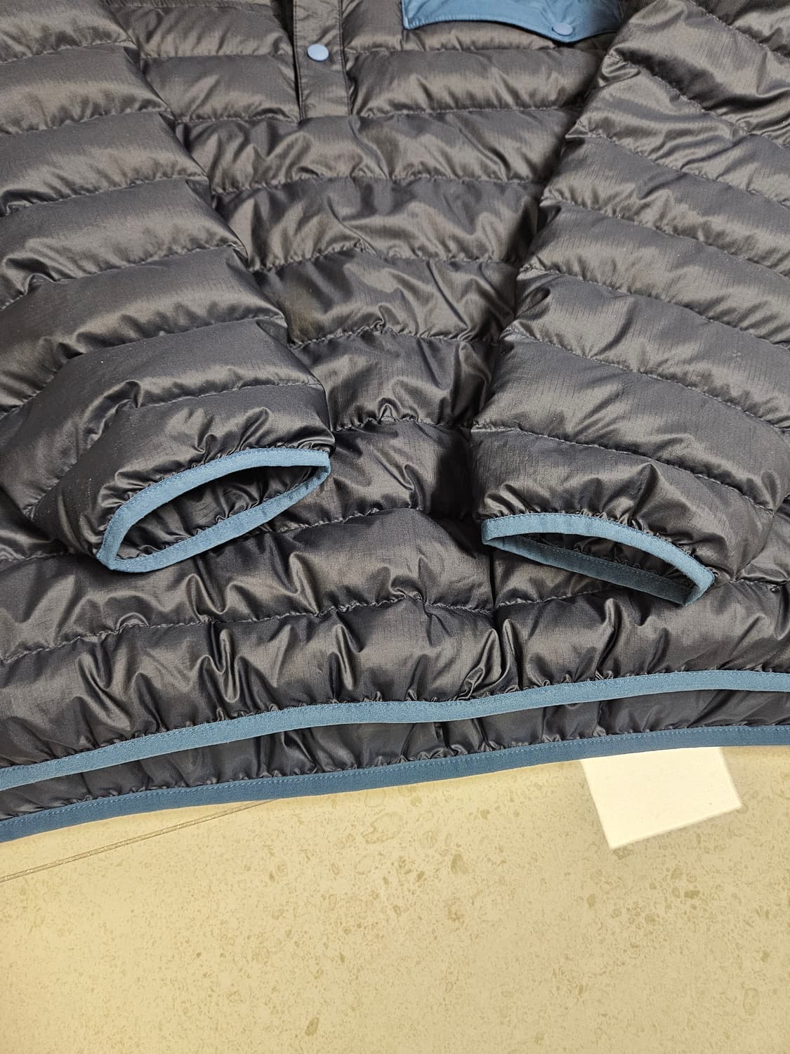 파타고니아 다운풀오버 xl 네이비 상품이미지2