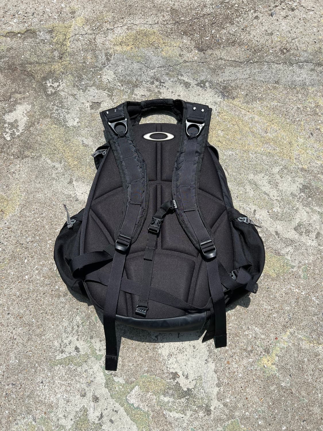 Oakley Icon 3.0 Black Backpack 상품이미지3