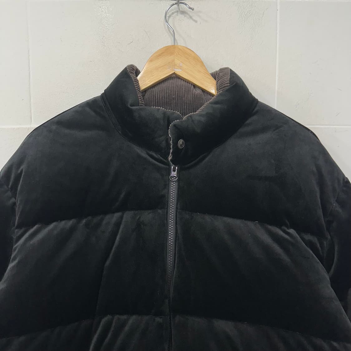 프리즘웍스 벨벳 구스다운 패딩 상품이미지2