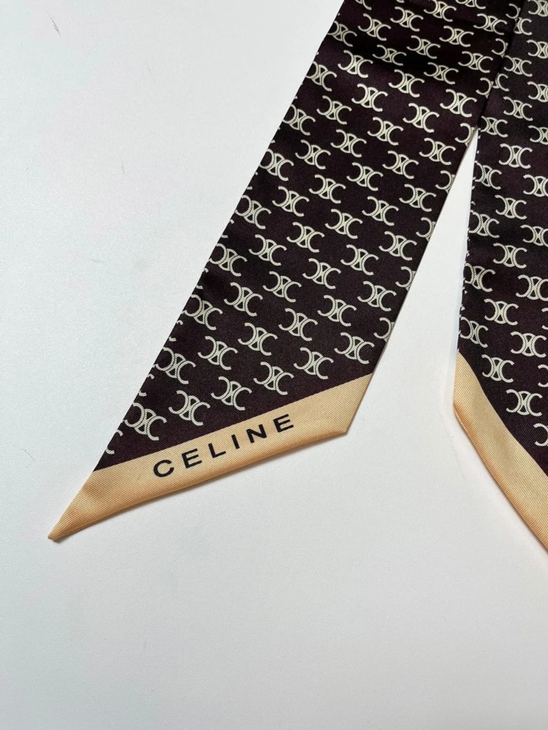 셀린느 트리옹프 실크 방도 스카프 Q1423 상품이미지3