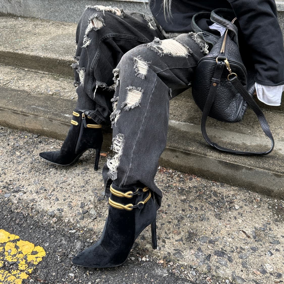 00s 레어 나인웨스트 나폴레옹 벨벳 포인트 부츠 상품이미지1