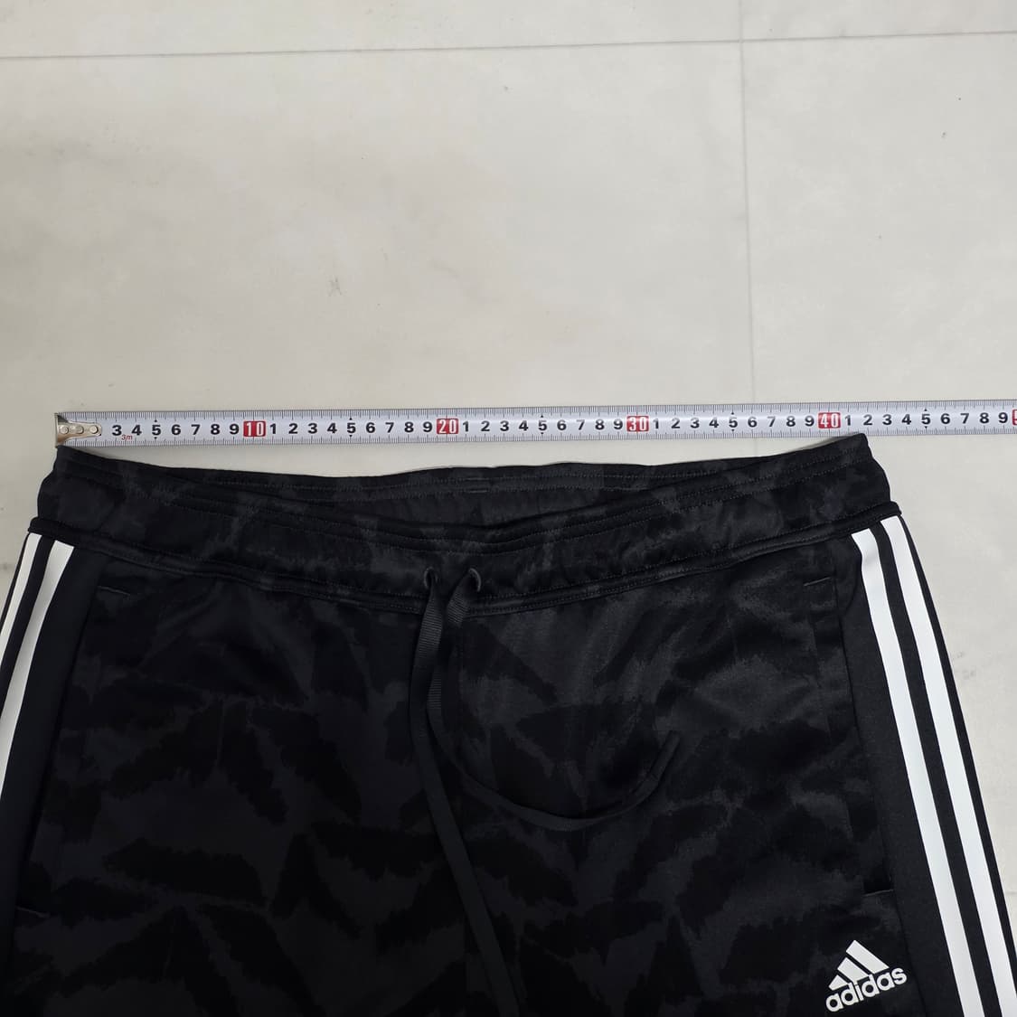 XL 아디다스 블랙 카모 삼선 트랙팬츠 상품이미지4