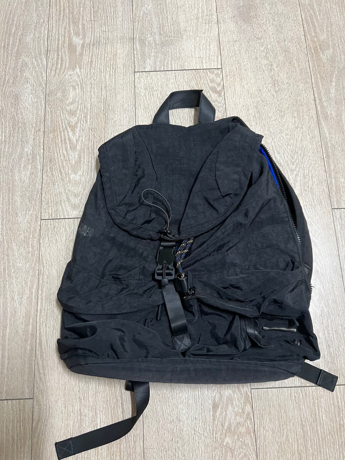 아더에러 나일론 백팩 상품이미지1