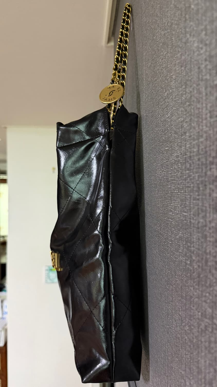 블랙 퀼팅 금장 체인 유광 레더 가죽 토트백 숄더백 쇼퍼백 가방 상품이미지4
