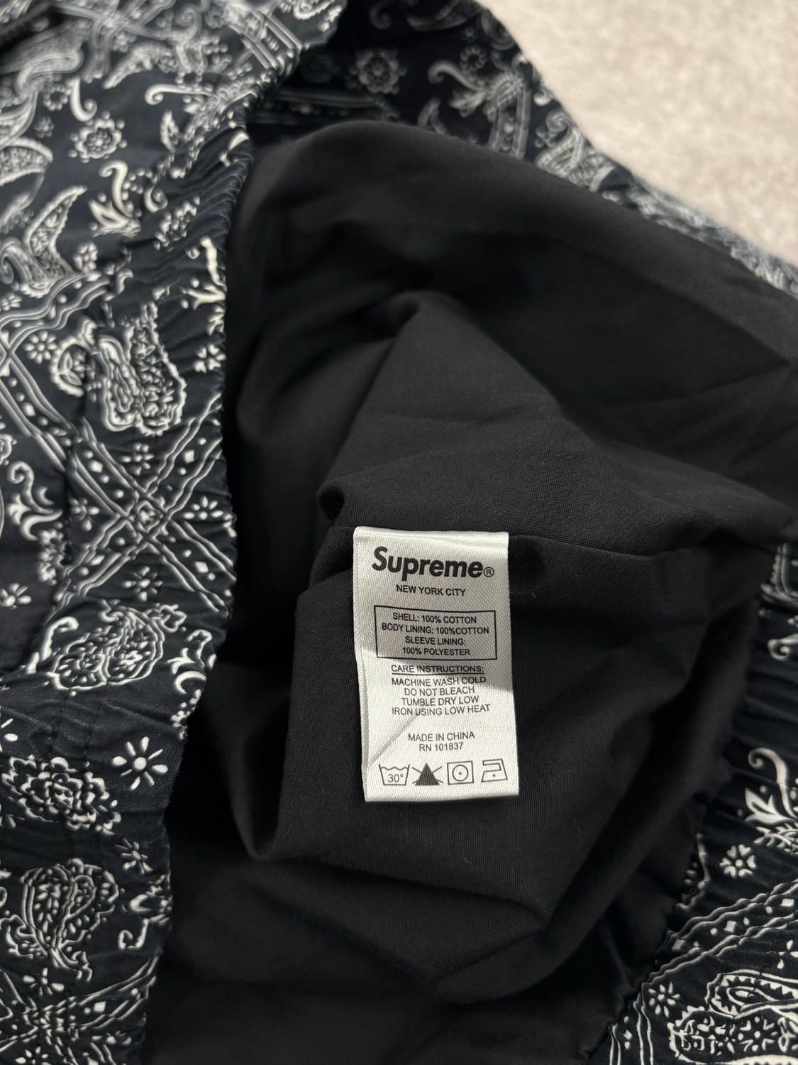 Supreme 18ss Bandana Track Jacket    상품이미지5