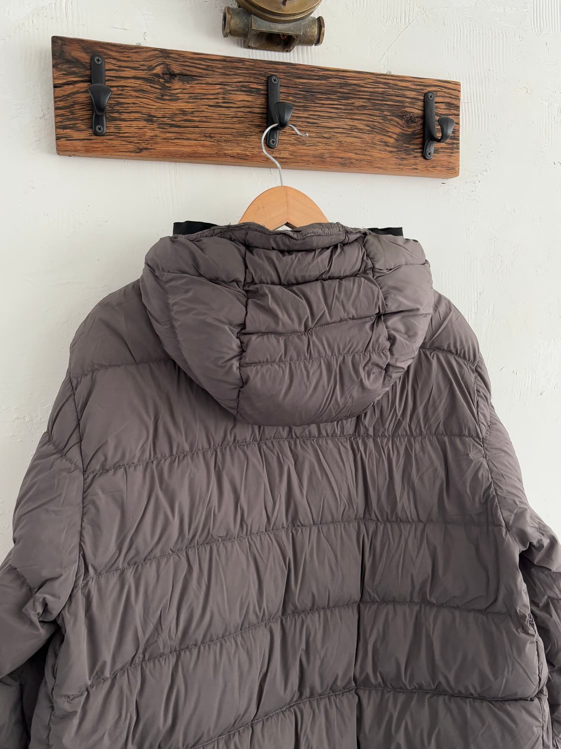 CP 컴퍼니 덕다운 와펜 롱패딩 상품이미지5