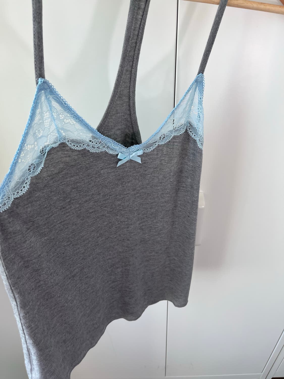 Honeyden 레이스 리본 홀터넥 슬리브리스 상품이미지8