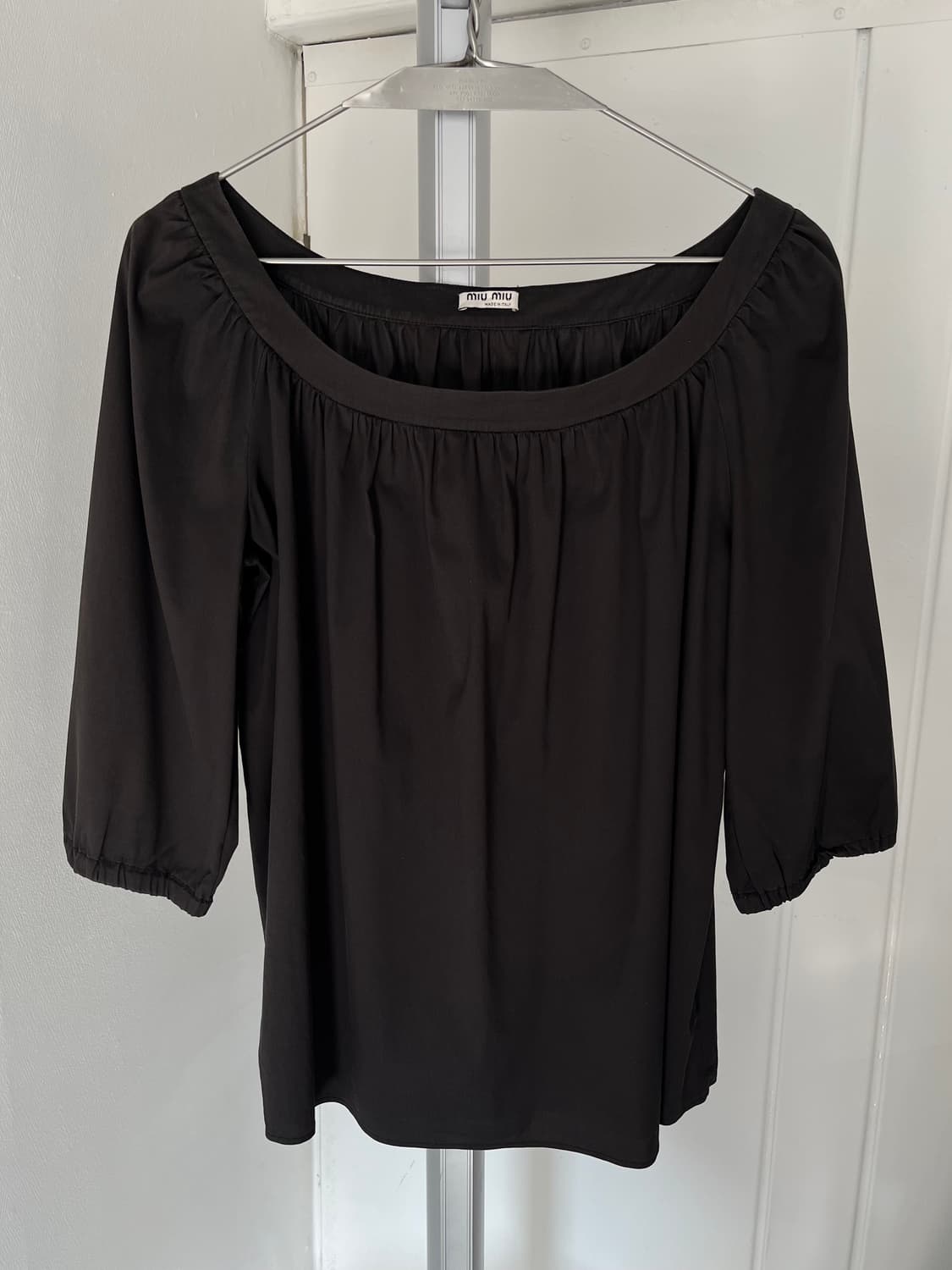 black simple blouse 상품이미지1