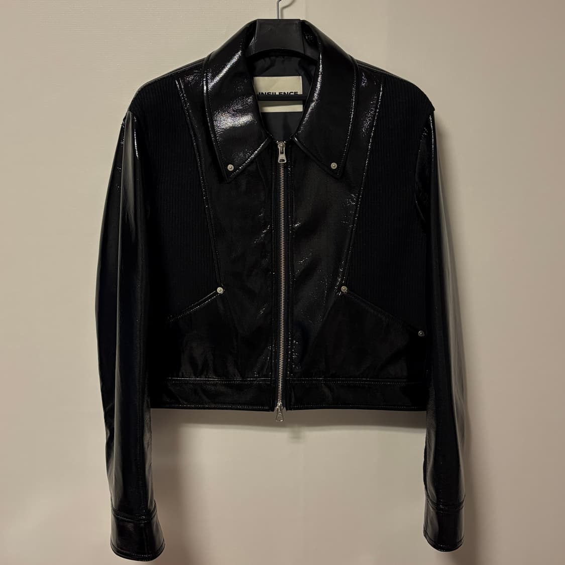 INSILENCE 패널드 비건 레더 점퍼 상품이미지4