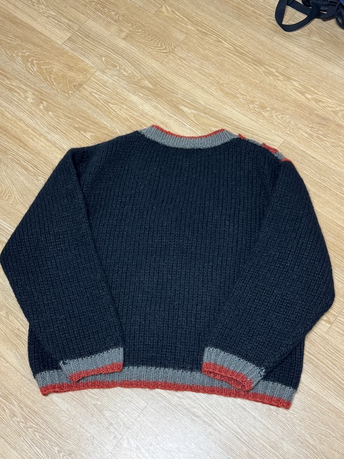 울 92% 한국제조 수작업 크롭 남성 니트 상품이미지3