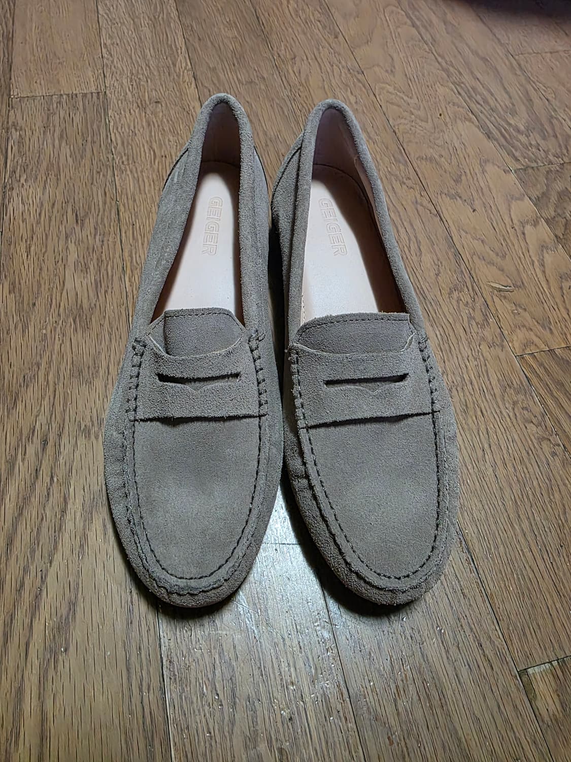 가이거 여성 세무 가죽 단화 상품이미지1