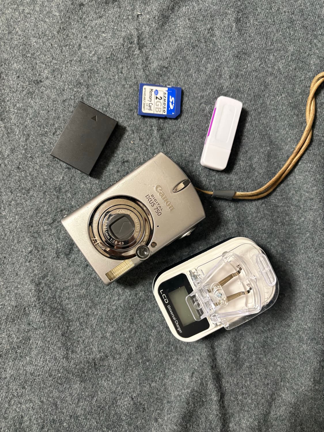 중상급!!) 캐논 익서스750(ixus750) 원희 디카 판매합니다. 상품이미지1