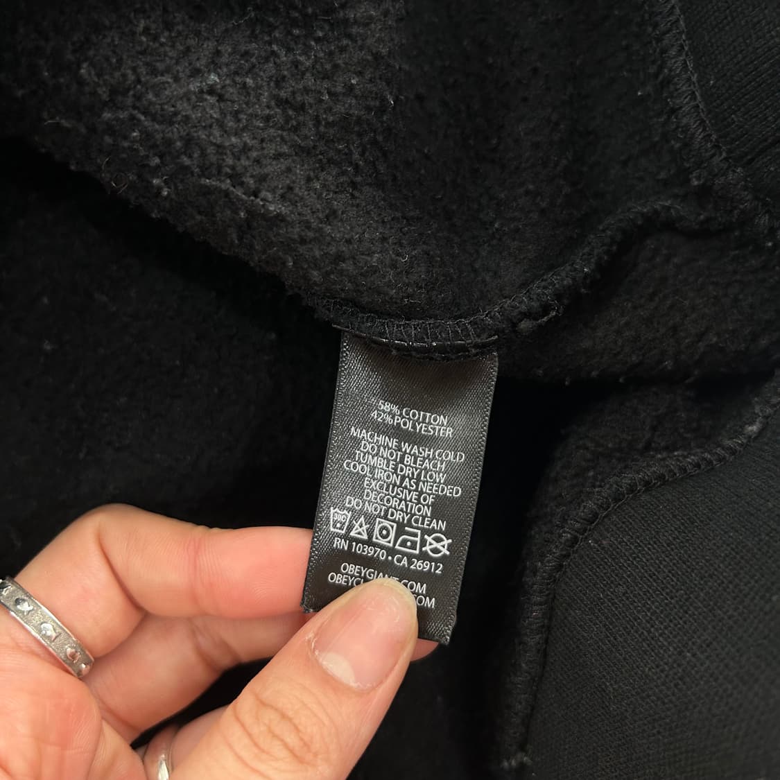 Obey 오베이 스몰로고 블랙 후드티 상품이미지6