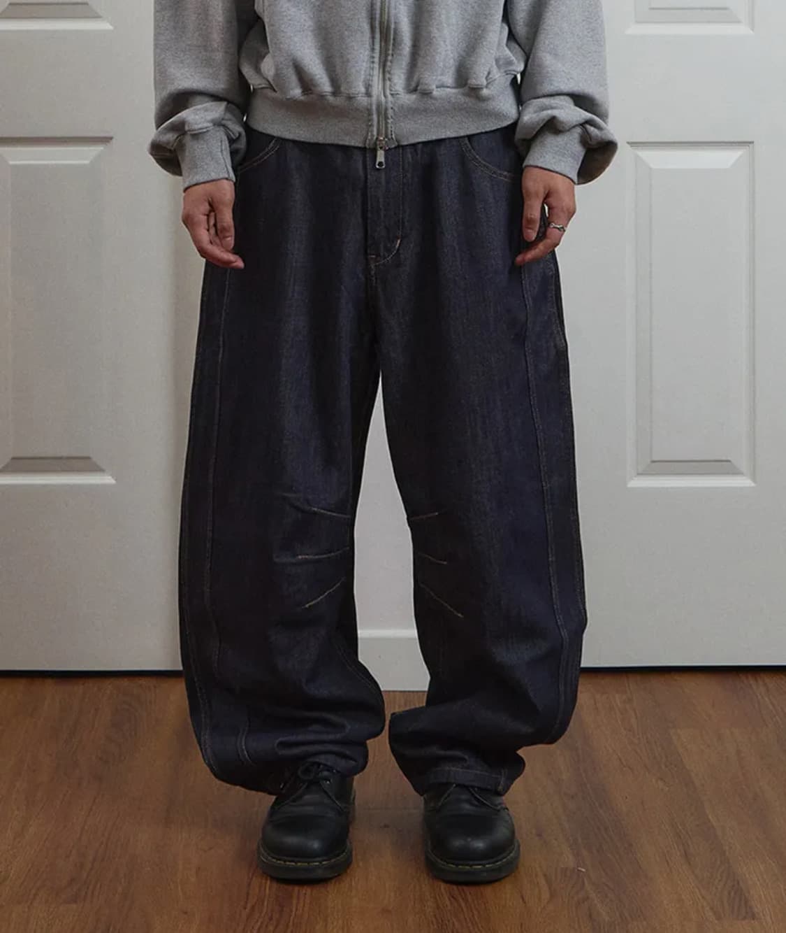 [9999xHeoYool] Technical Curved Denim Je 상품이미지1