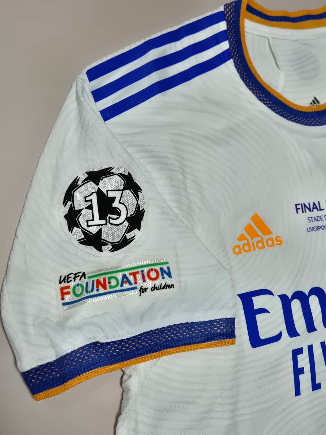 21-22 레알마드리드 챔스결승버전 벤제마 유니폼 XL사이즈 상품이미지4