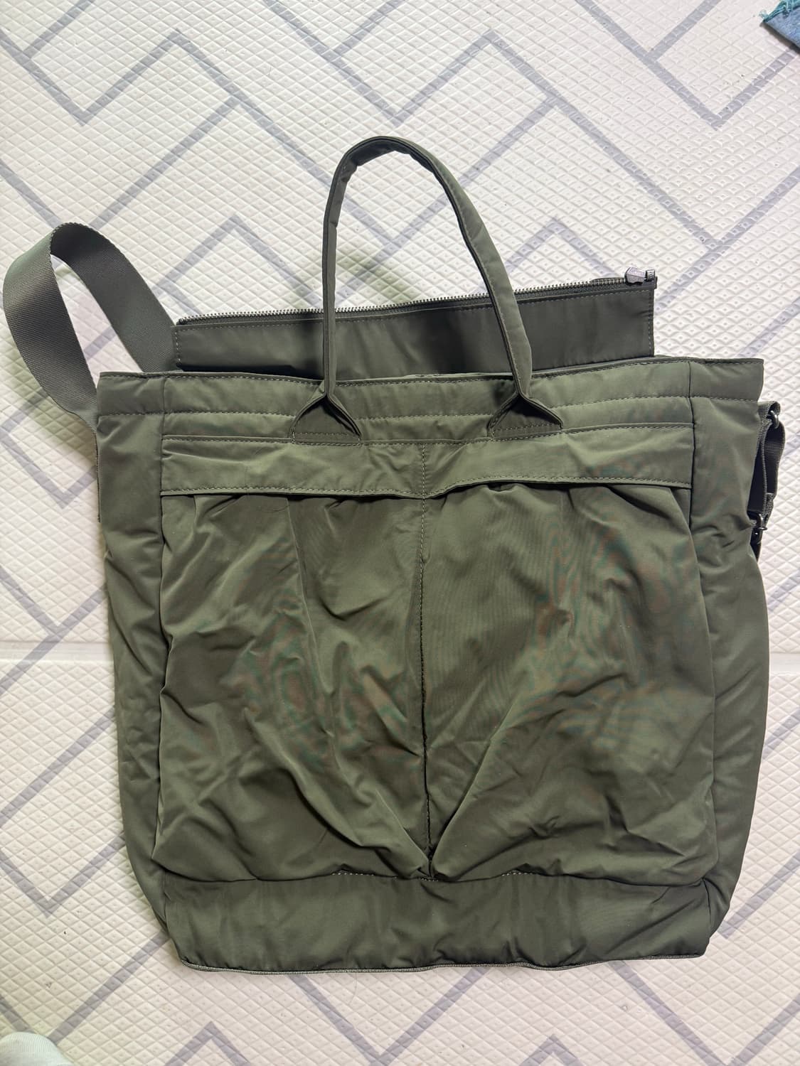 유니클로 유틸리티 2way 백 상품이미지1