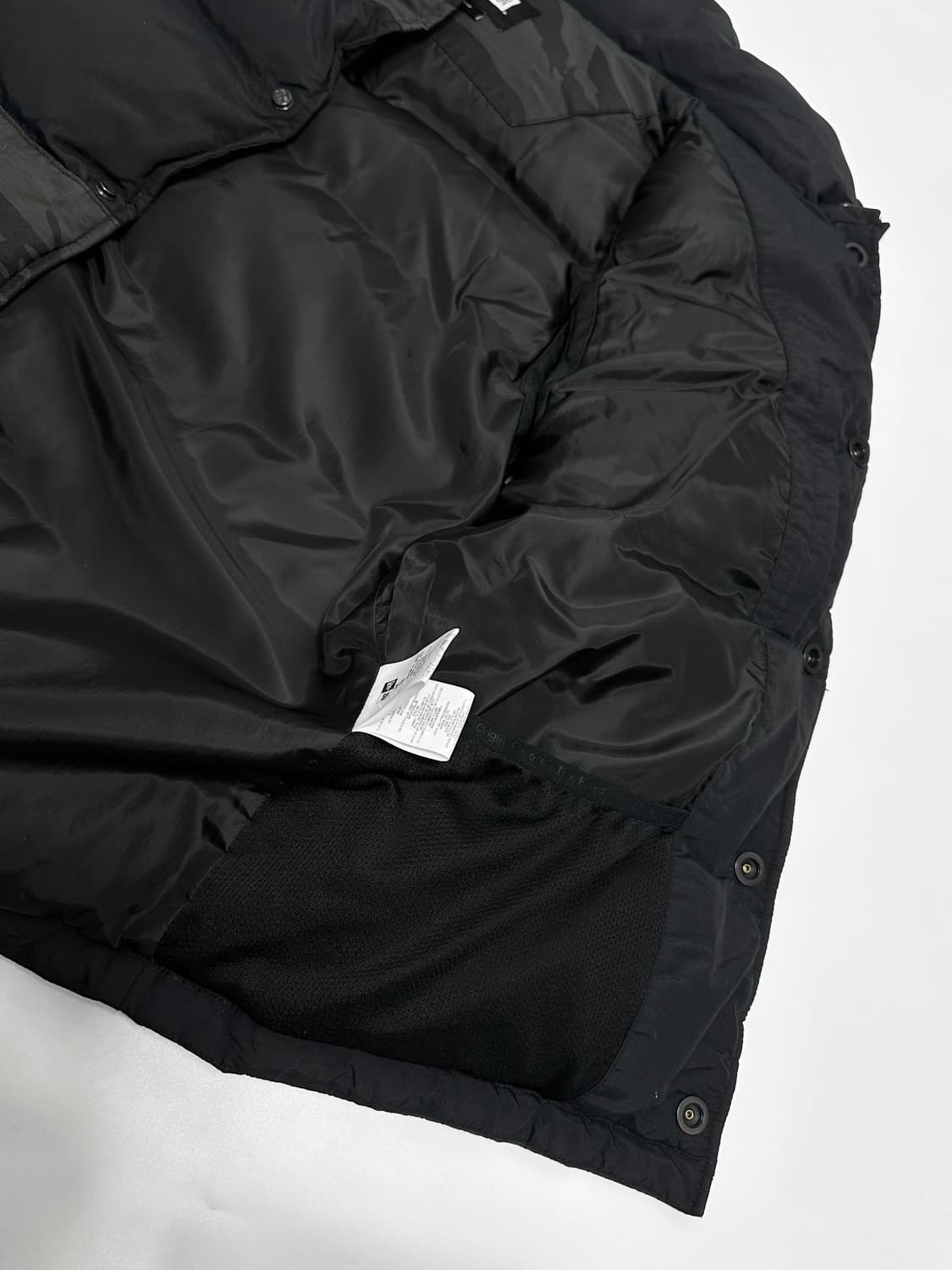 뉴에라 타이거 카모 덕다운 패딩 조끼 상품이미지4