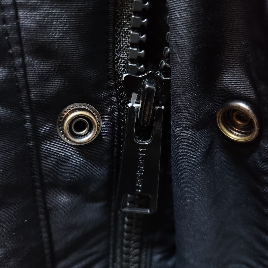 칼하트 블랙 후드 패딩 야상 자켓 상품이미지6