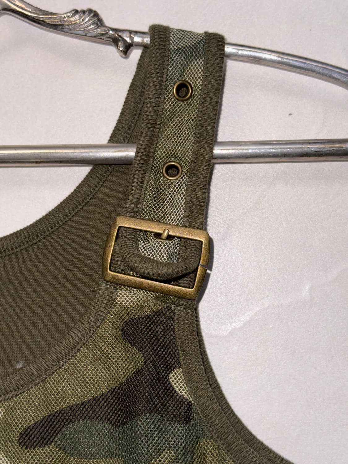 Khaki camouflage mesh laceup sleeveless 상품이미지4