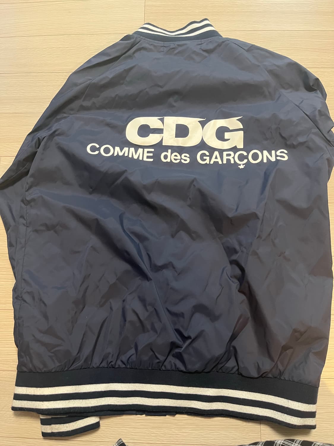 꼼데가르송 CDG 네이비 바시티 자켓 L 상품이미지3