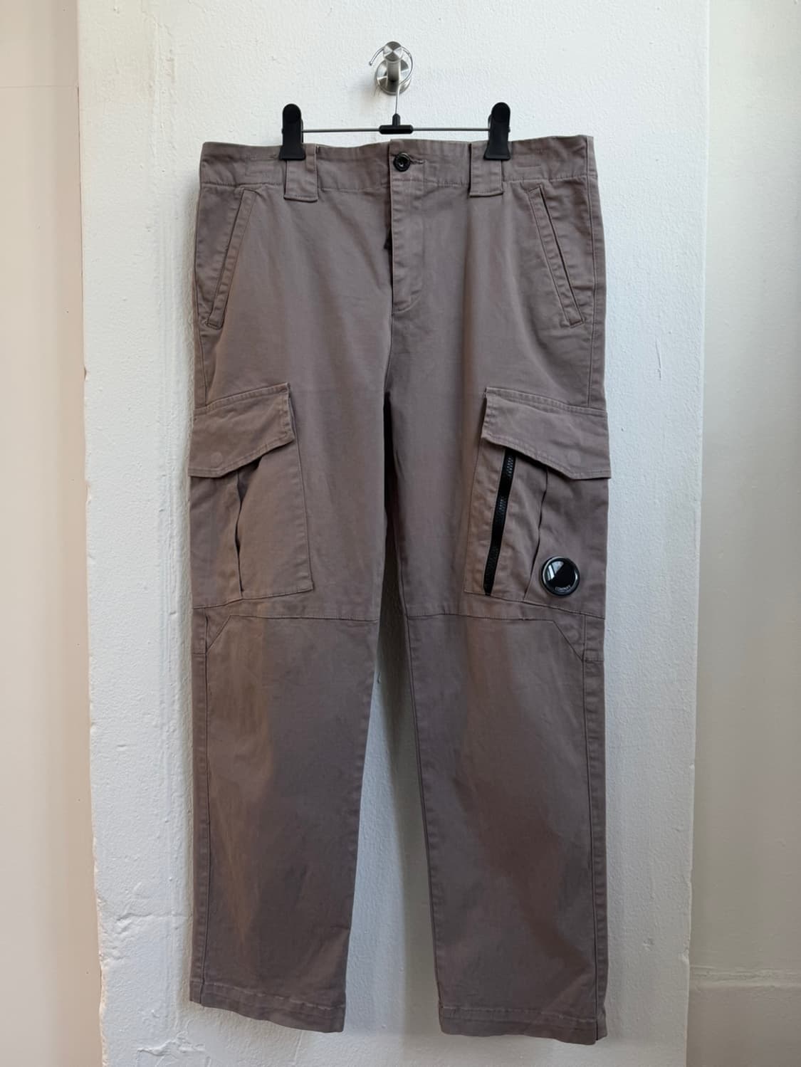 CP 컴퍼니 렌즈 카고 팬츠 상품이미지1
