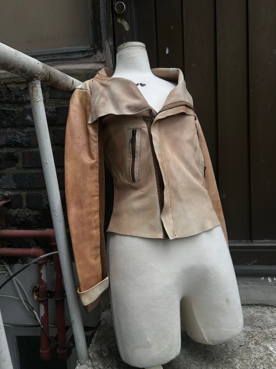 2000s VTG Zara 드레이프 가죽 자켓 상품이미지2