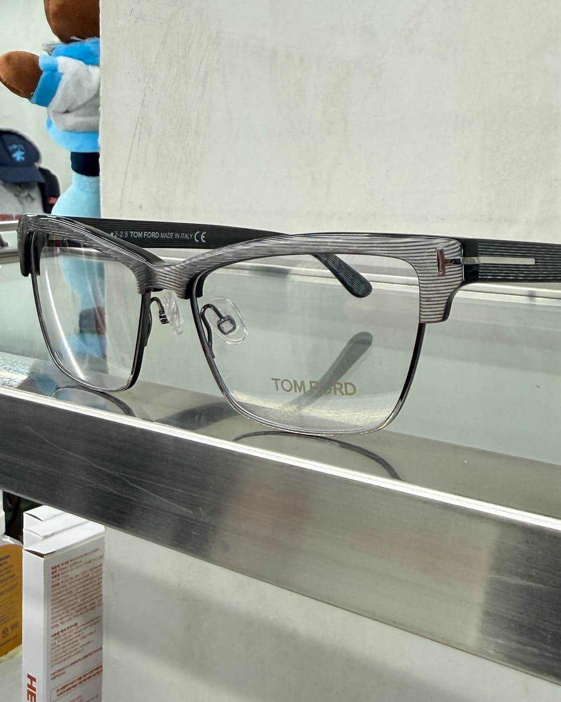 TOM FORD 하프 메탈 프레임 안경 상품이미지2