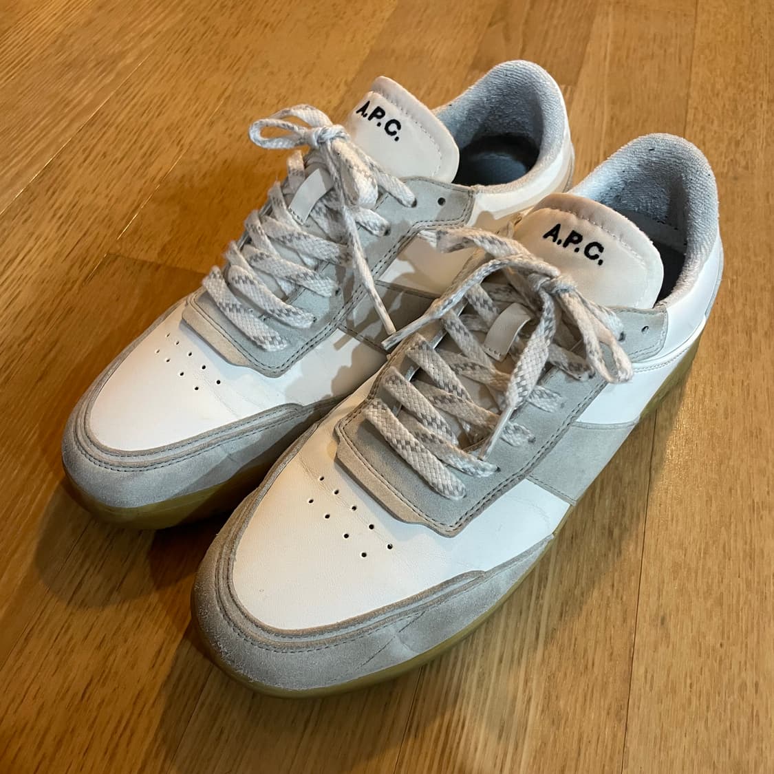 A.P.C 아페쎄 스니커즈 260 상품이미지3