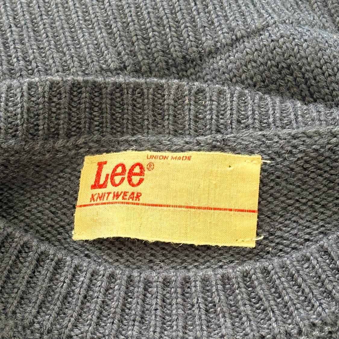 M Lee 빅로고 네이비 라운드넥 니트 상품이미지4