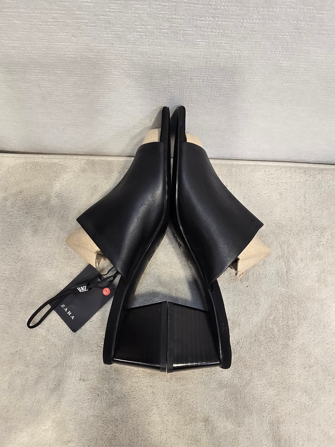 새상품) 자라 ZARA 레더 뮬 샌들 255 상품이미지7
