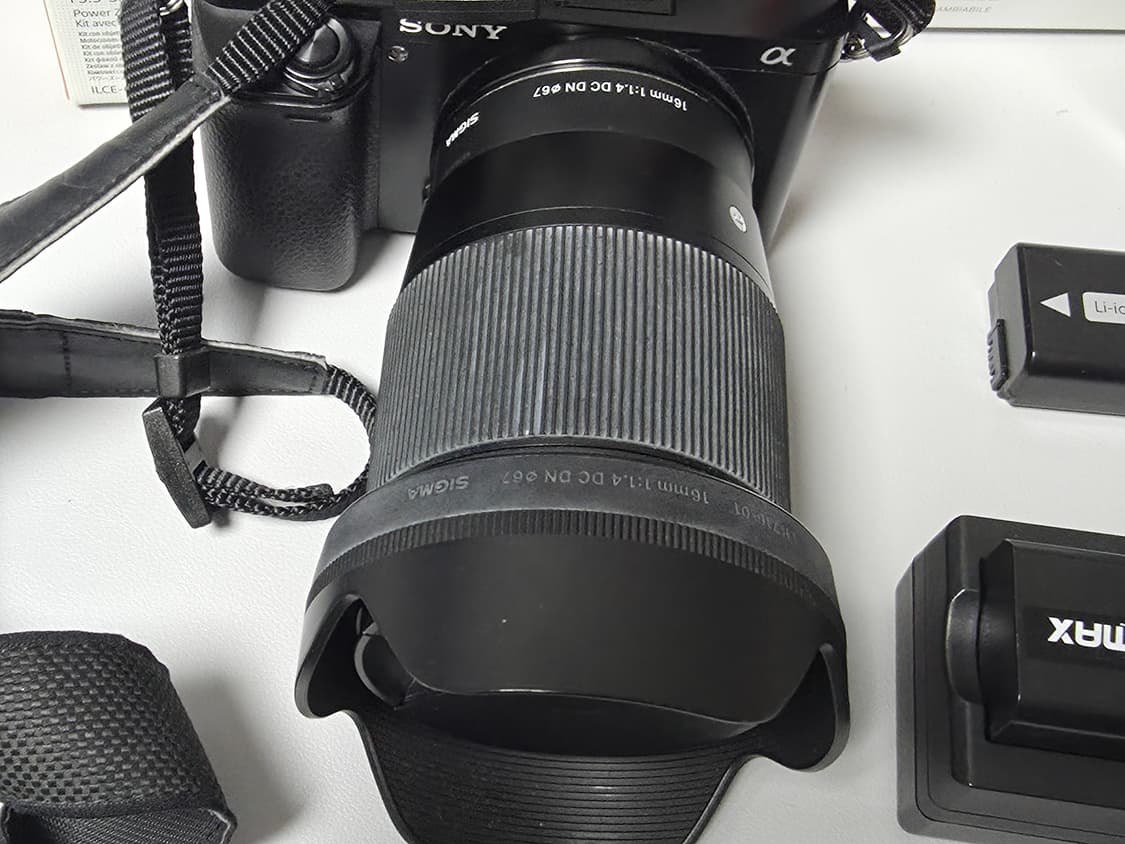 소니a6000 번들킷 + 시그마 16mm 상품이미지7