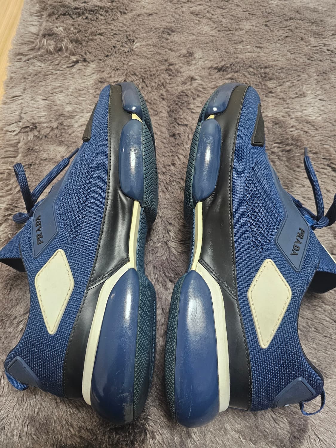 명품 프라다 남성스니커즈 285~290 상품이미지3