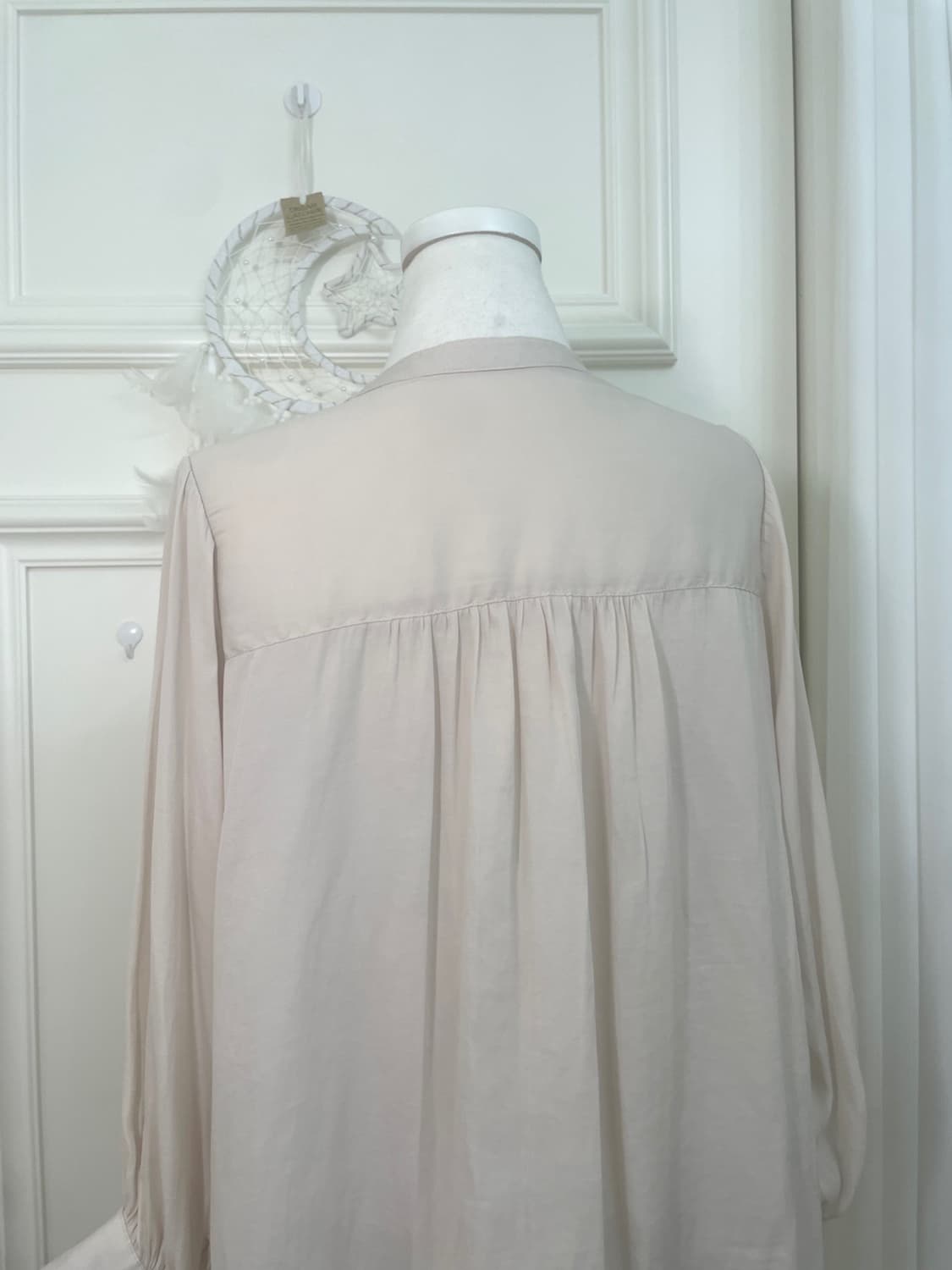 beigegray shirring pearl button feminine 상품이미지4