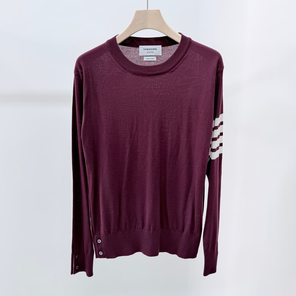 [미사용/1] 톰브라운 사선완장 메리노 울 니트 버건디 상품이미지1