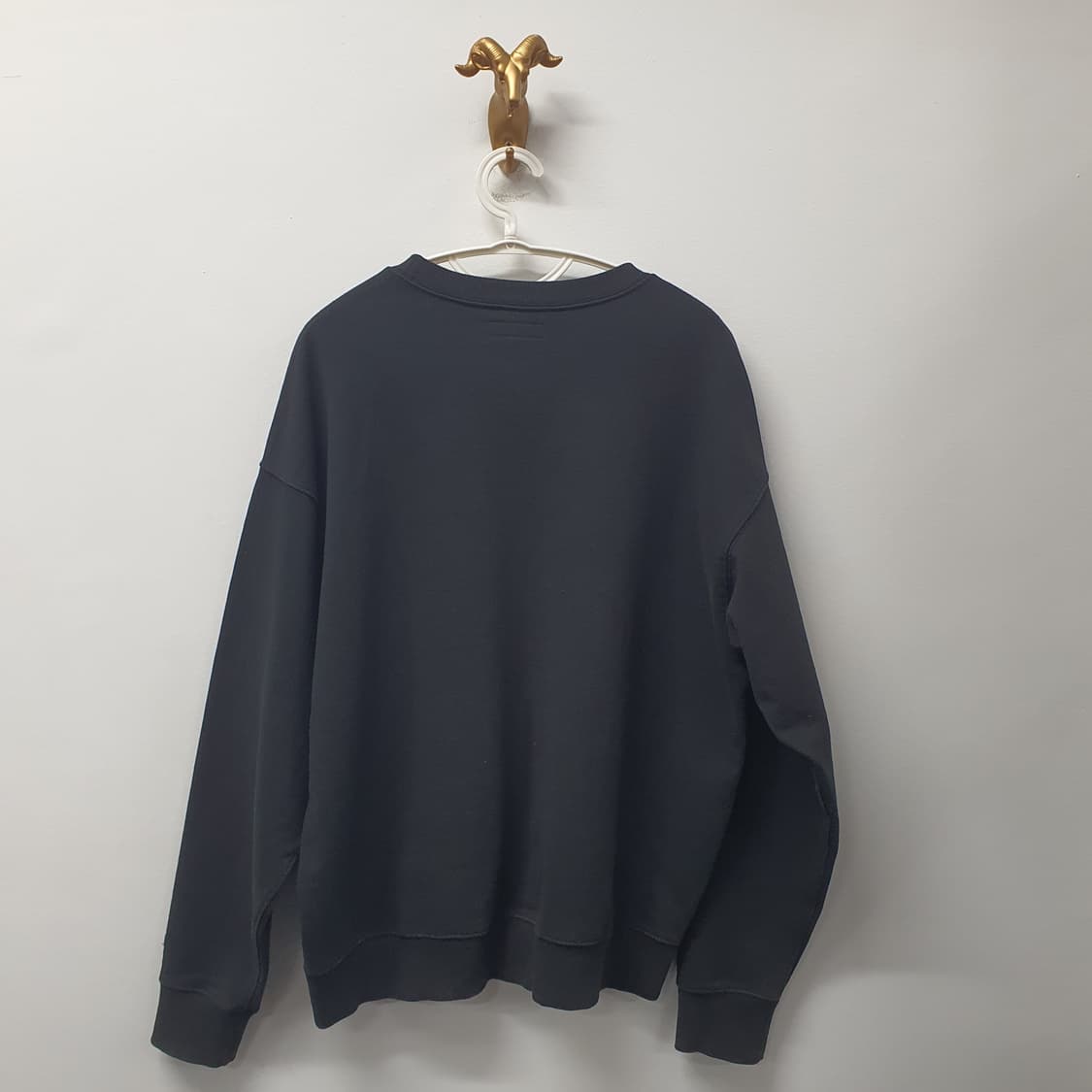 디스이즈네버댓 스웻셔츠 상품이미지2