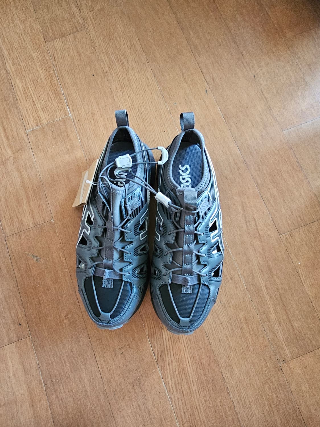 (새제품)아식스 젤-소노마 SE  235 상품이미지1