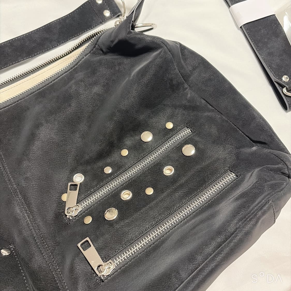 hieta 히에타 블랙 Maxie bag 맥시 백(구성품포함) 상품이미지5