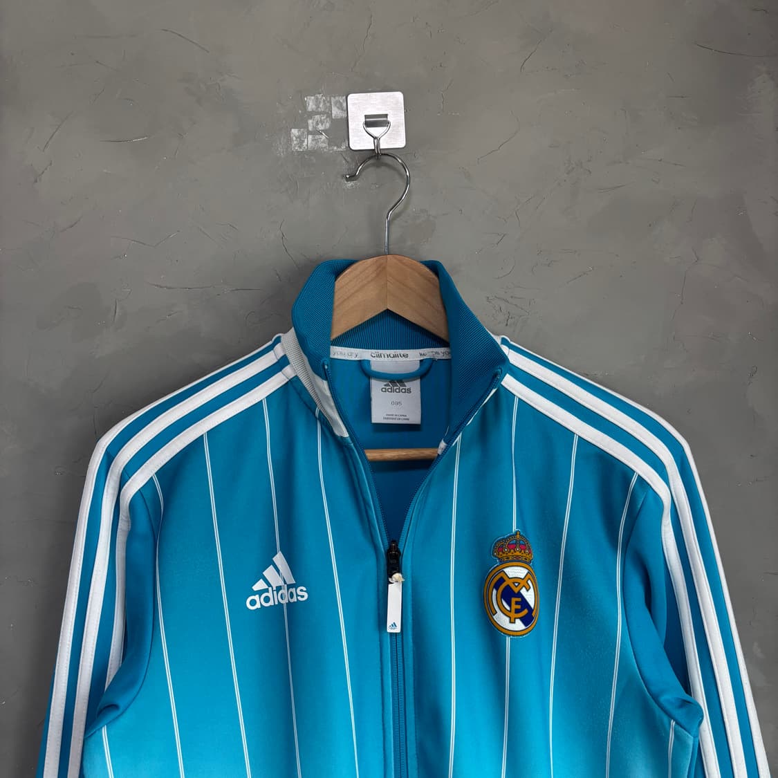 아디다스 레알마드리드 져지 트랙탑 화이트 하늘 상품이미지2