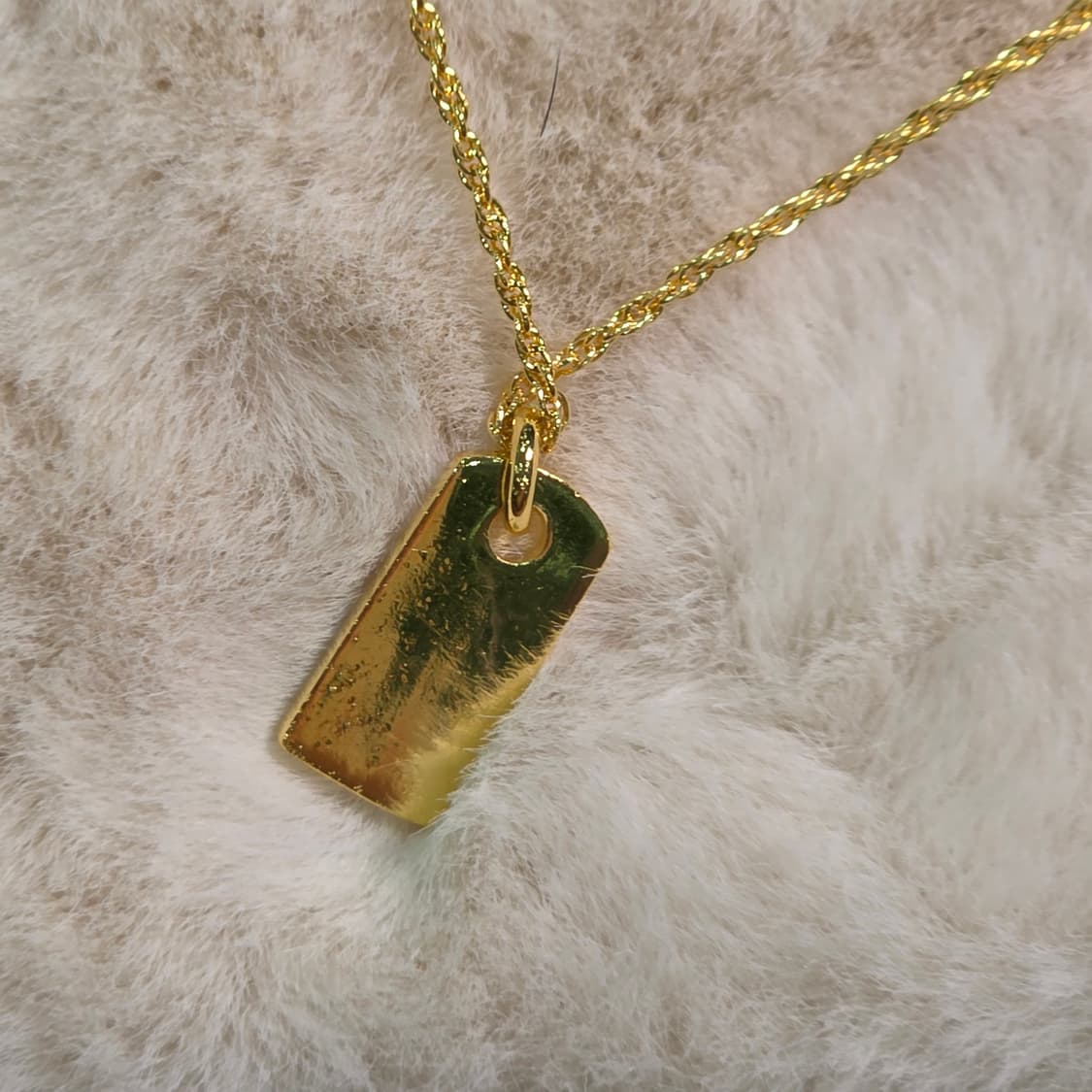 디올 골드톤 로고 플레이트 팬던트 목걸이(남녀공용) 상품이미지5