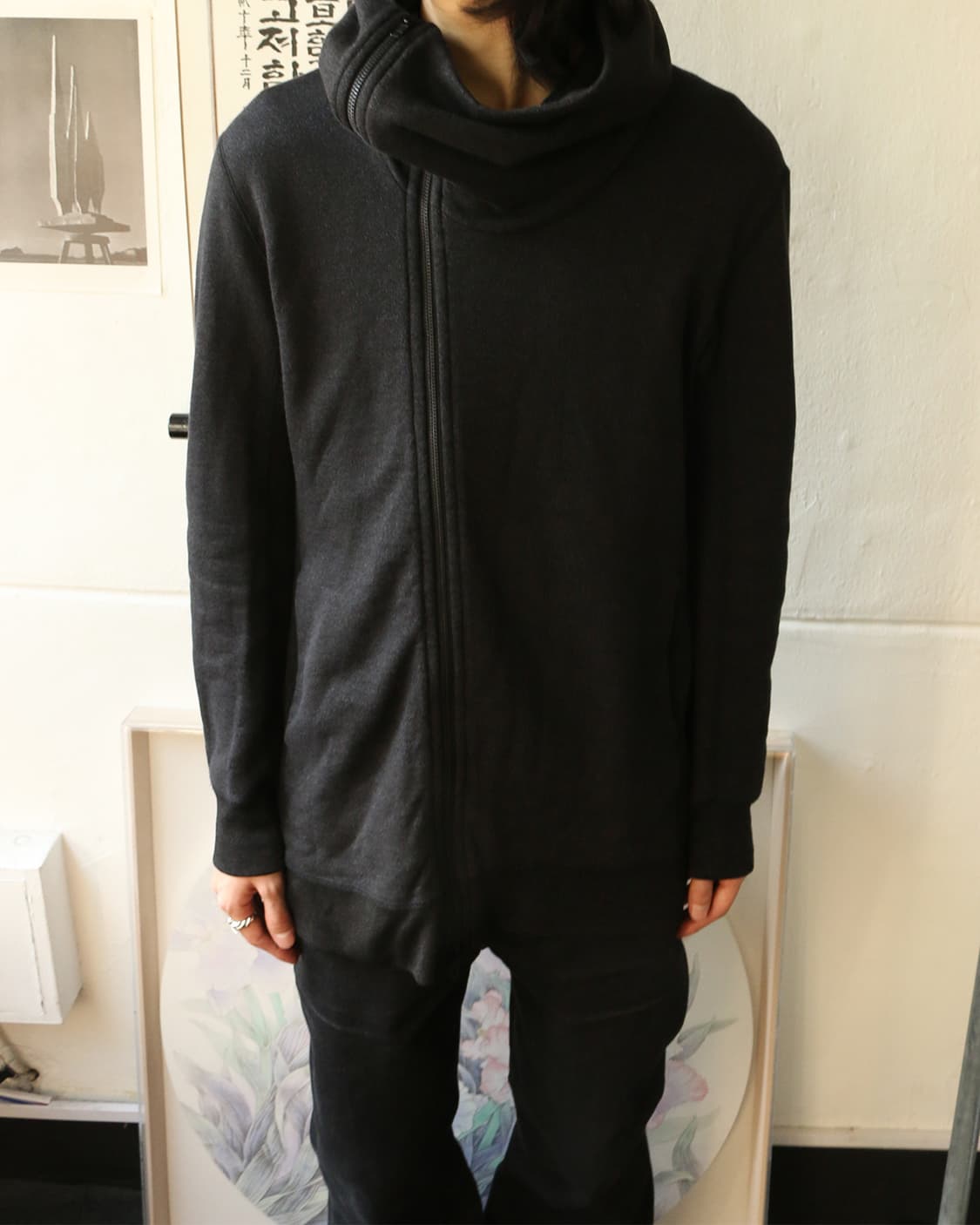 라드 뮤지션 다크 그레이 비대칭 후드 집업 상품이미지3