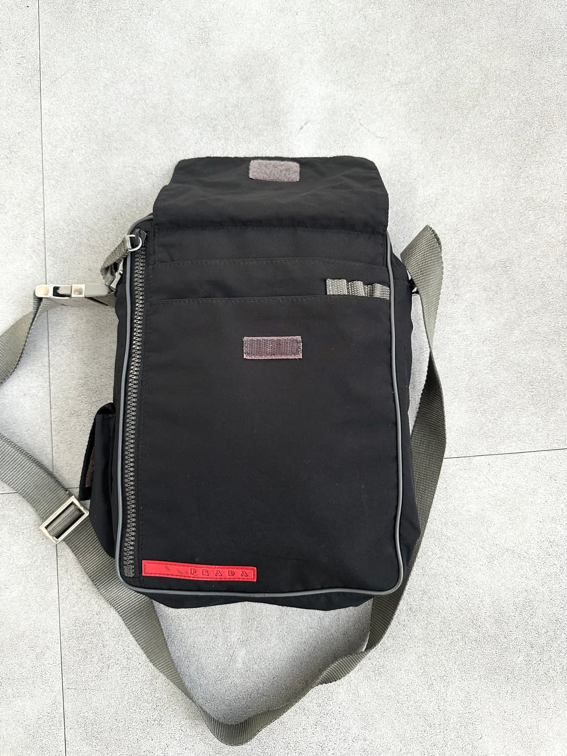 프라다 스포츠 00s 유틸리티 나일론 크로스백 상품이미지3